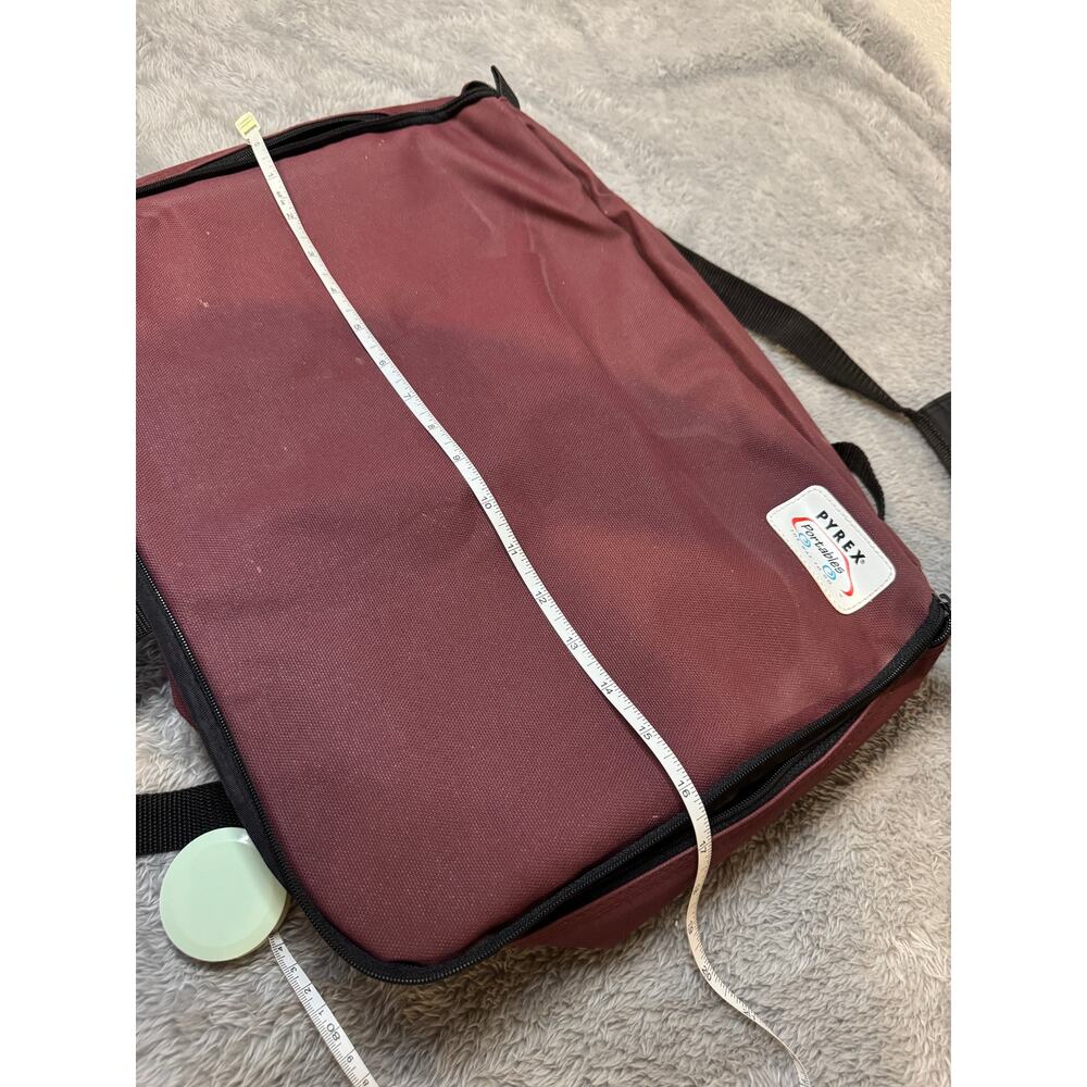 Pyrex Portables Large Casserole Carrying Bag Cold Hot Pockets 12x16" Maroon - Picture 5 of 7